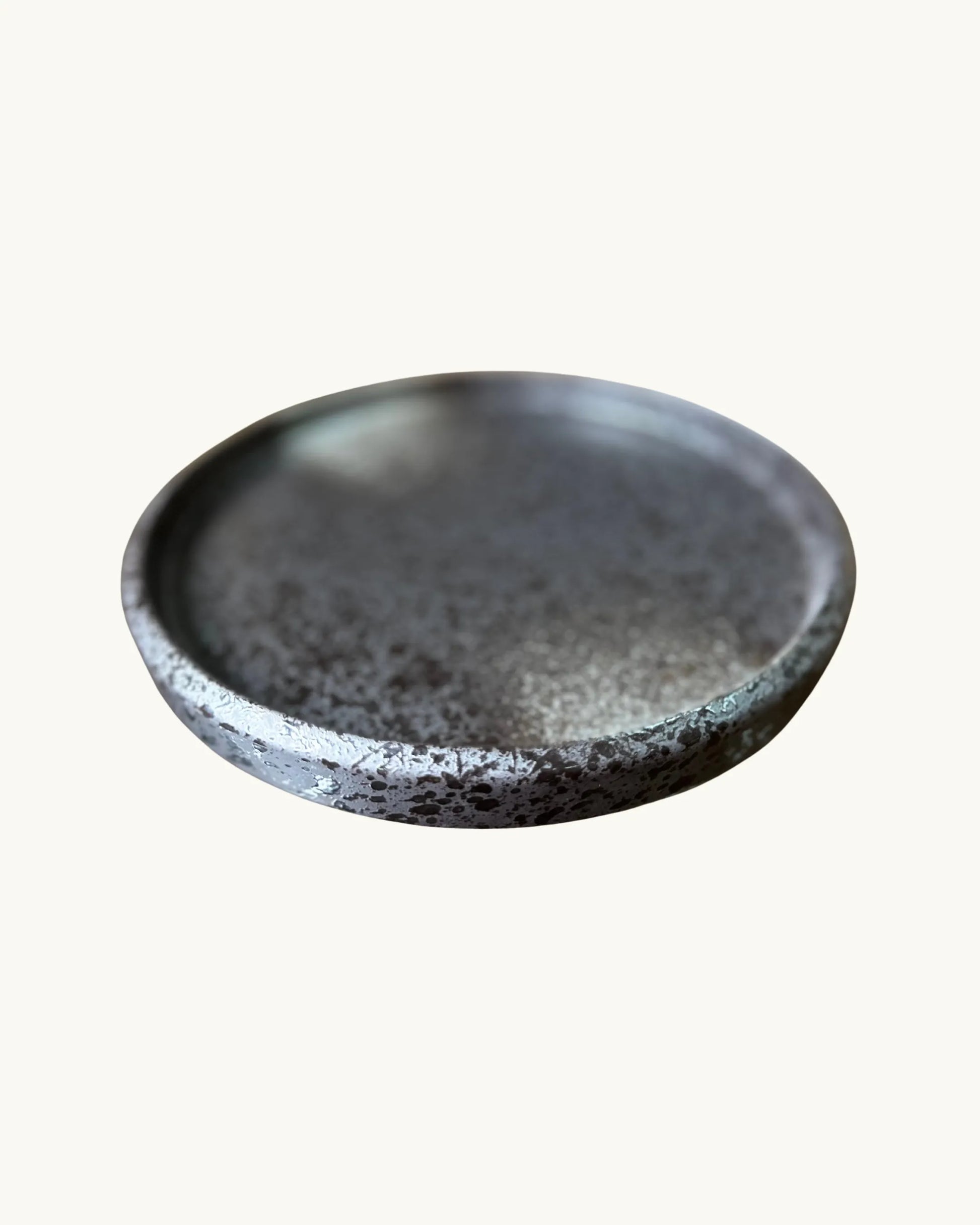 Volcanique - Assiette à bord